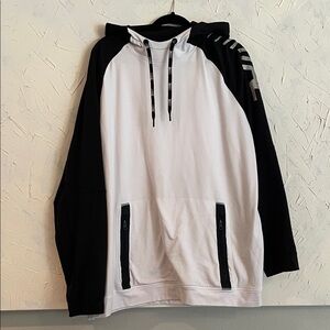 American Eagle Outfitters Black and White Hoodie